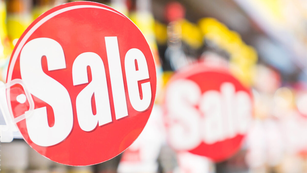 How Chasing Deals and Shopping at Multiple Stores Can Save You a Lot of Money on Groceries