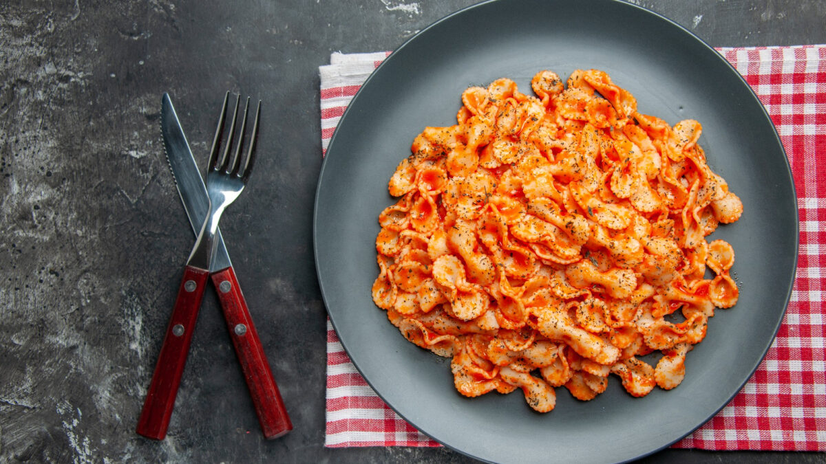 One Pot Creamy Tomato Pasta Recipe (Easy, Cozy, and Weeknight-Ready)