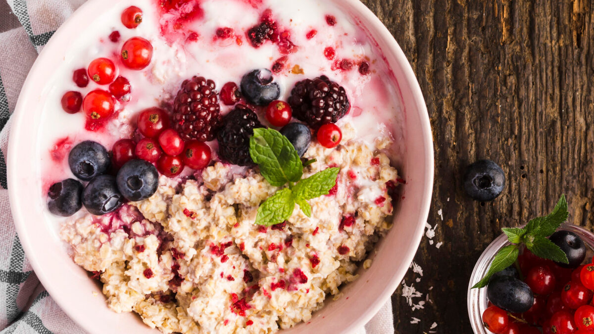 How to Make Oatmeal Taste Better: 25 Easy Upgrades That Actually Work